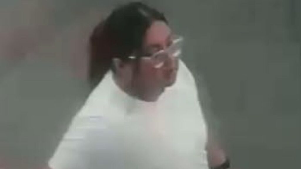 Madera police are asking for the public’s help identifying a woman seen taking money accidentally left behind by another customer. (Madera PD)