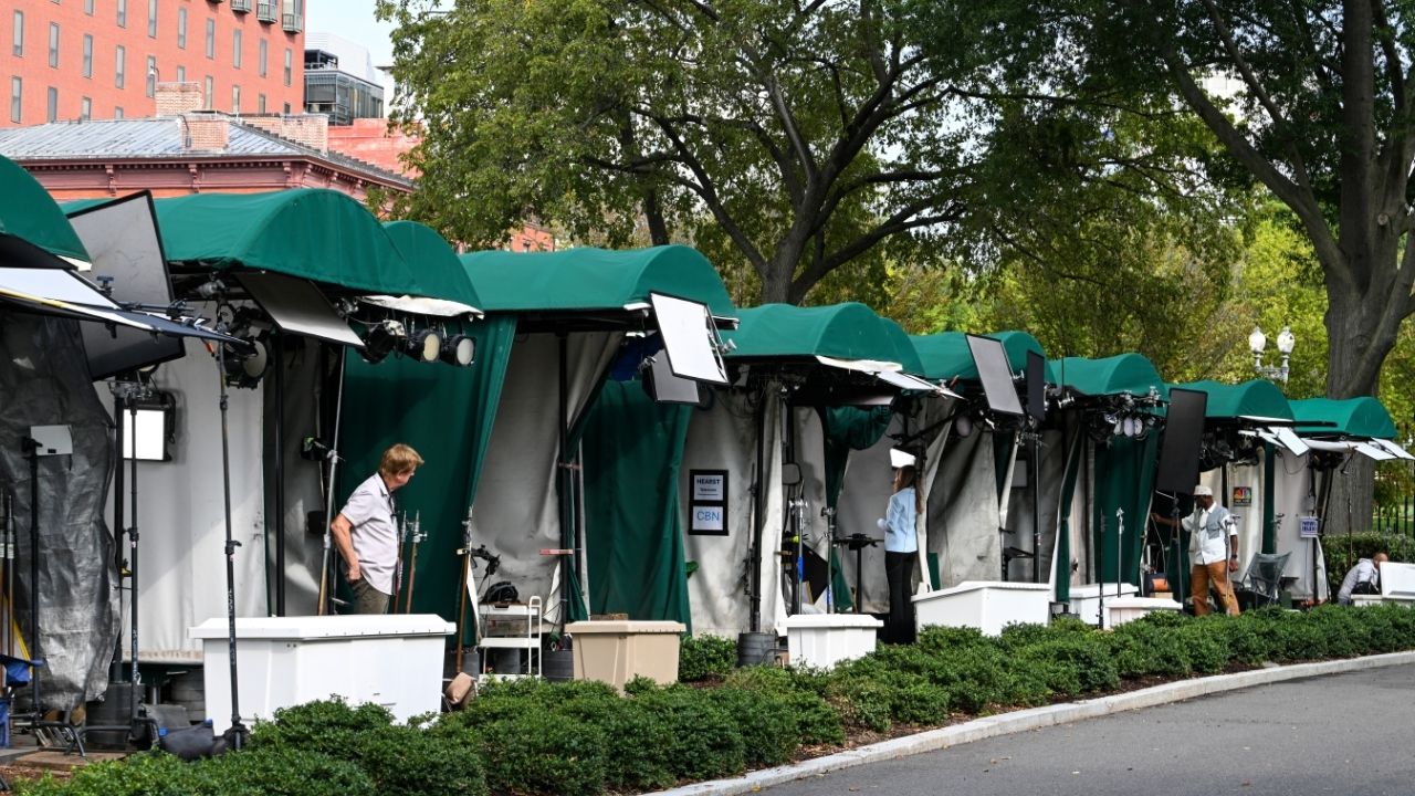 Networks Resume White House Coverage After Standoff