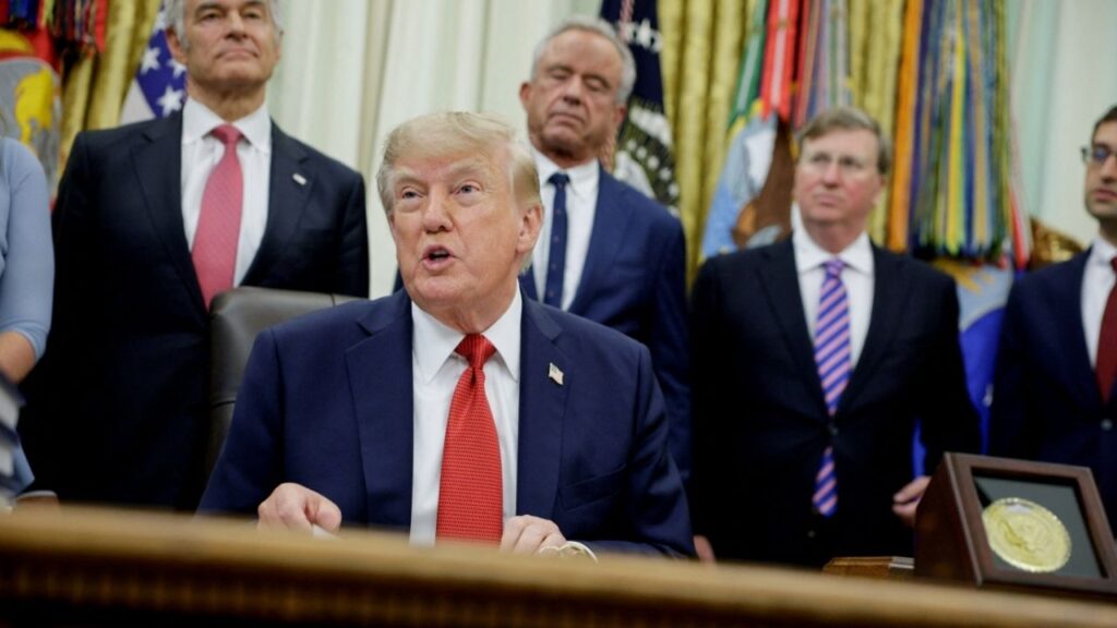 President Donald J. Trump makes an announcement on healthcare in the Oval Office at the White House in Washington, D.C., US, September 18, 2026. REUTERS/Evan Vucci