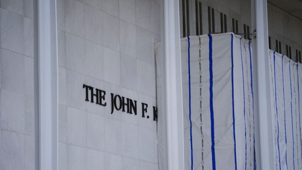 Tarp remains surrounding scaffolding after the removal of letters from the facade of the John F. Kennedy Memorial Center for the Performing Arts, following a federal judge’s order to remove U.S. President Donald Trump's name from the institution, in Washington, D.C., September 2, 2026. (Reuters File)