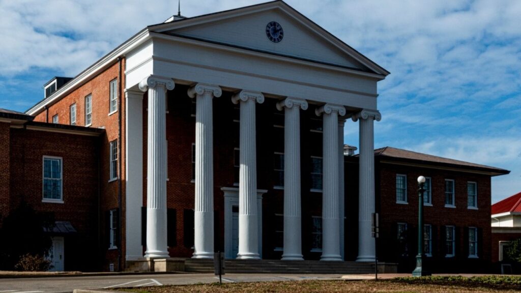 The University of Mississippi in Oxford, Miss., Feb. 5, 2026. The authorities investigating the recent deaths of two University of Mississippi students have warned people to avoid using the herbal substance Kratom after they found the product during the separate inquiries. (Brad J. Vest/The New York Times)