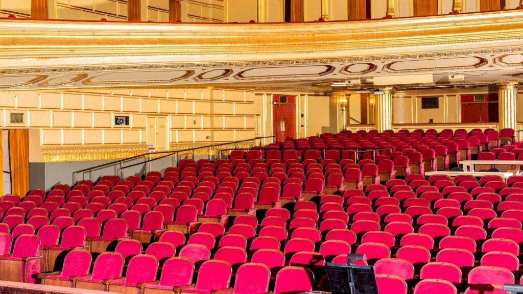The War Memorial Opera House in San Francisco, Aug. 9, 2021. The San Francisco Opera says it is struggling with a $15 million shortfall driven by rising costs. The musicians say they need salaries that keep pace with the city’s high cost of living. (Kelsey McClellan/The New York Times)