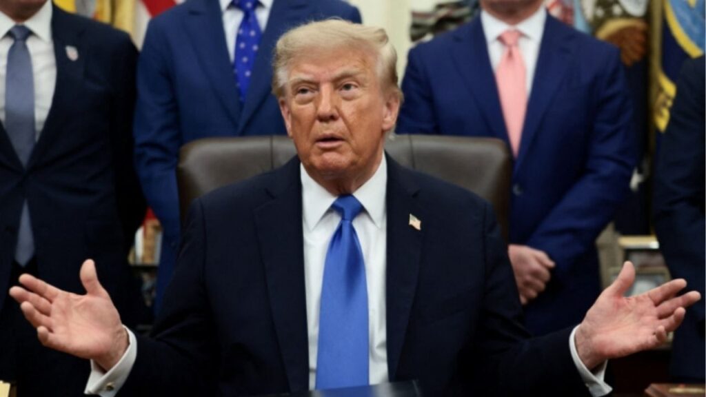 U.S. President Donald Trump speaks during a meeting with travel executives in the Oval Office at the White House in Washington, D.C., U.S., September 2, 2026. Reuters/Evelyn Hockstein