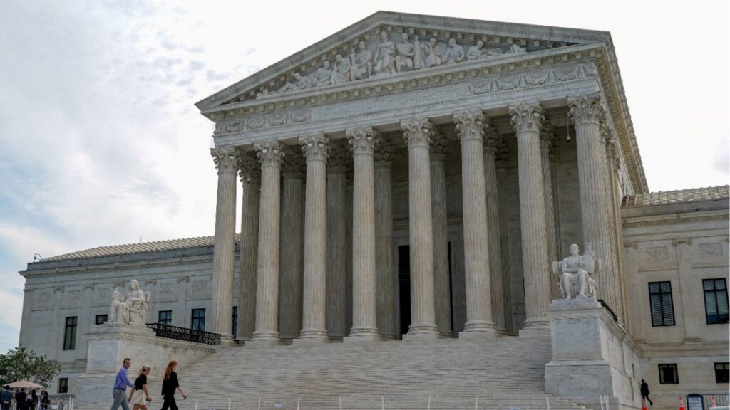FILE PHOTO: The U.S. Supreme Court in Washington, D.C., U.S., June 25, 2026. Reuters/Elizabeth Frantz/Fiele Photo