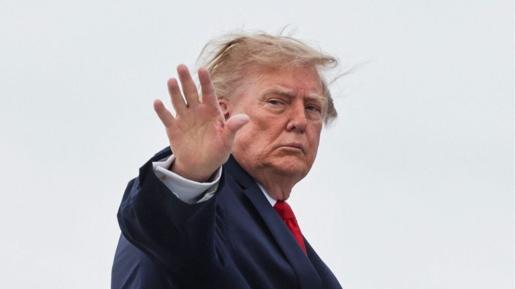 U.S. President Donald Trump arrives to board Air Force One for travel to Tennessee from Joint Base Andrews, Maryland, US, September 26, 2026. Reuters/Jonathan Ernst