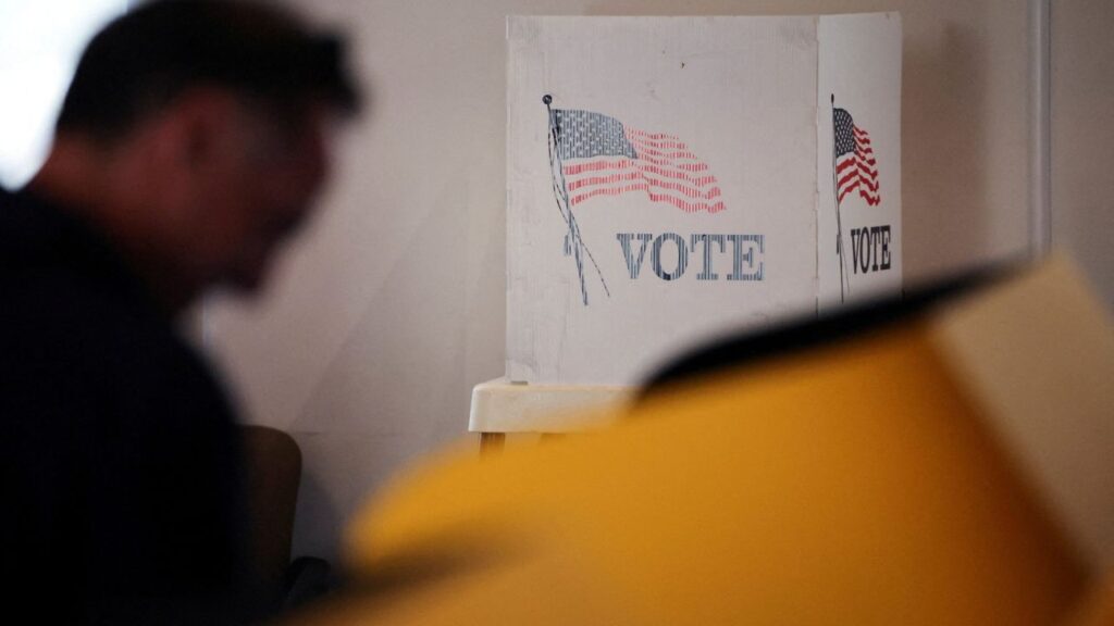 A man votes on Proposition 50 on a voting machine at the Beverly Hills City Hall voting center in Beverly Hills, California, US, October 30, 2025. (Reuters File)