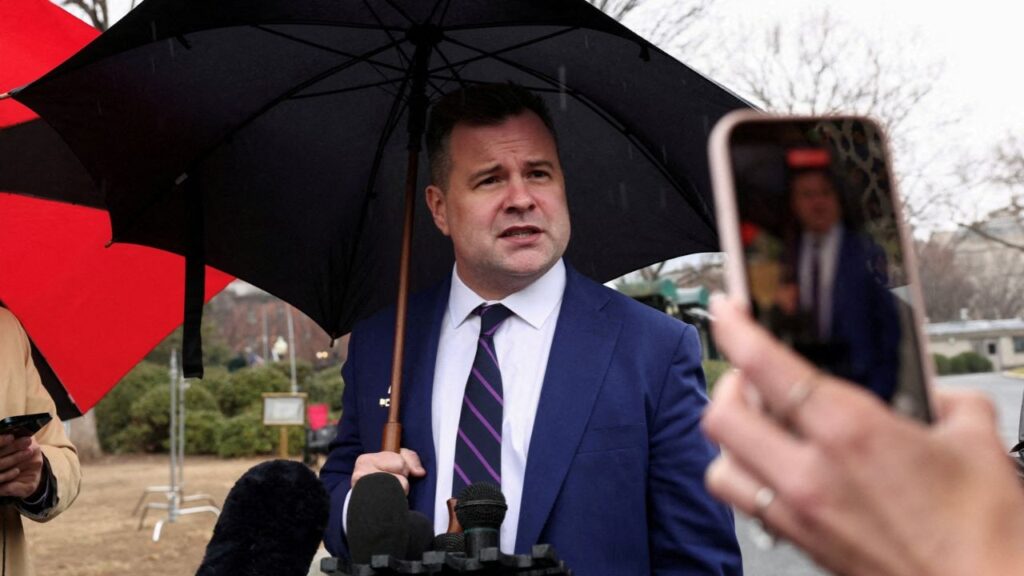 A reporter films with her phone as U.S. Federal Housing Finance Agency Director Bill Pulte speaks at the White House in Washington, D.C., U.S., January 9, 2026. (Reuters File)