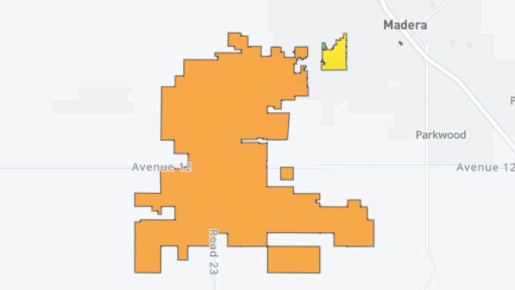 Approximately 800 PG&E customers near Town & Country Park in Madera are without electricity as crews work to restore power following possible weather-related outages, authorities said. (PG&E)