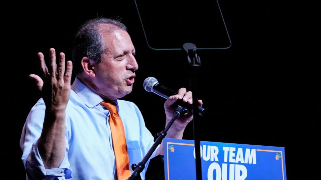 Brad Lander speaks to supporters during the Get Out the Vote rally in Brooklyn, New York, U.S., June 18, 2026. REUTERS/Eduardo Munoz