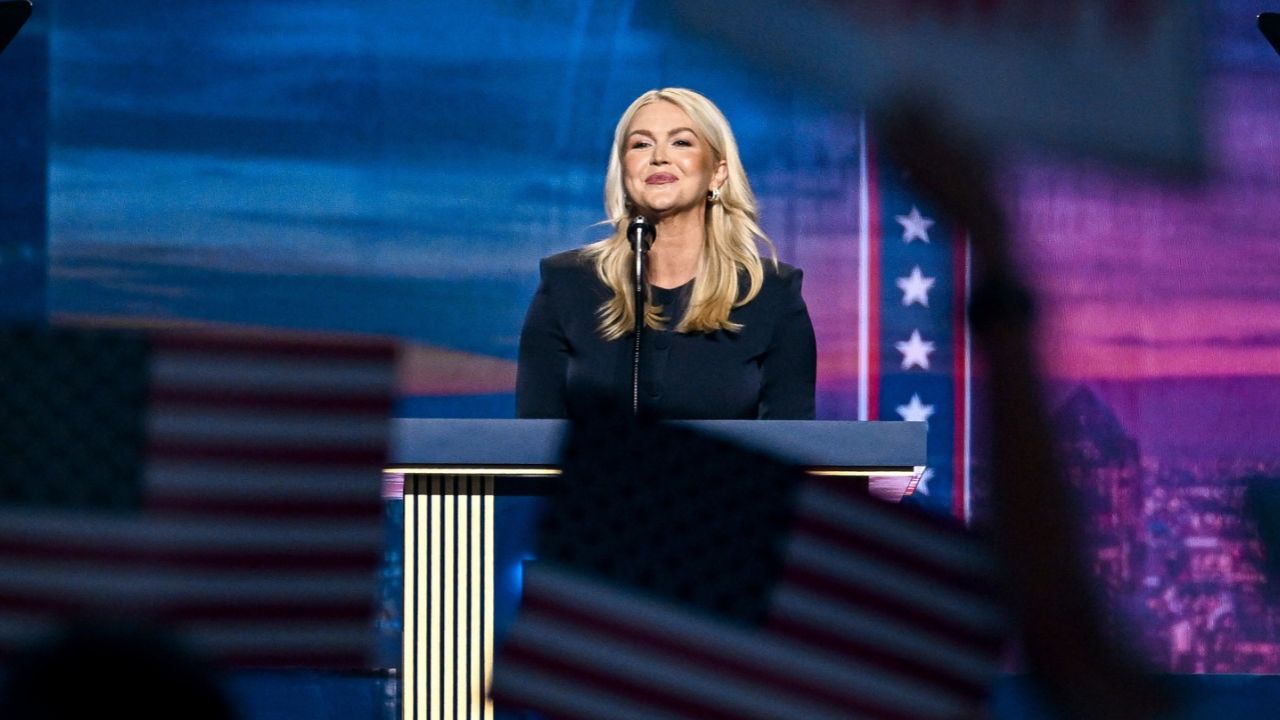 Fox Left Machine Karoline Leavitt, Trump’s ‘Machine Gun,’ Has a New Gig at Fox News - GV ...