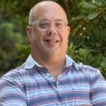Portrait of KVPR senior correspondent Marek Warszawski