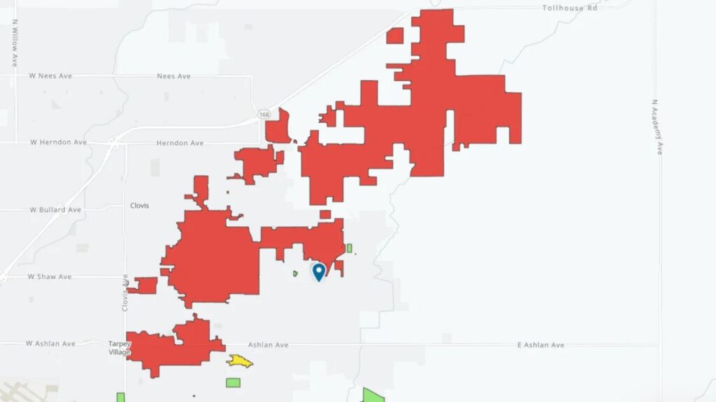 More than 7,200 PG&E customers in Clovis lost power Wednesday morning, with crews working to restore electricity and no estimated restoration time available. (PG&E)