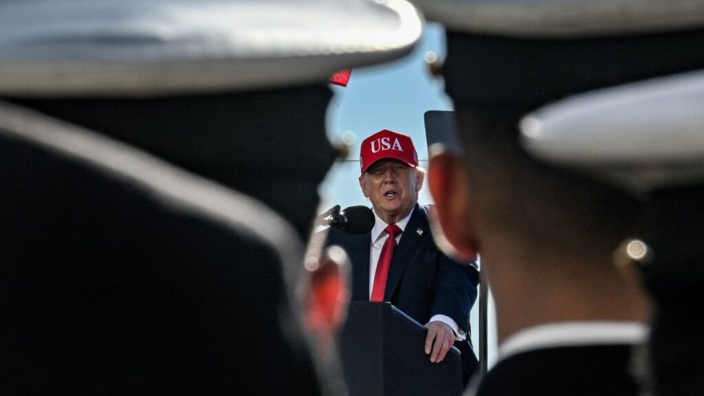 President Donald Trump delivers remarks at Tradepoint Atlantic on Sparrows Point in Maryland, on Tuesday, Oct. 6, 2026. The U.S. military is preparing options to restart major combat operations against Iran, even as President Trump continues to show ambivalence about restarting the war, according to American officials. (Kenny Holston/The New York Times)