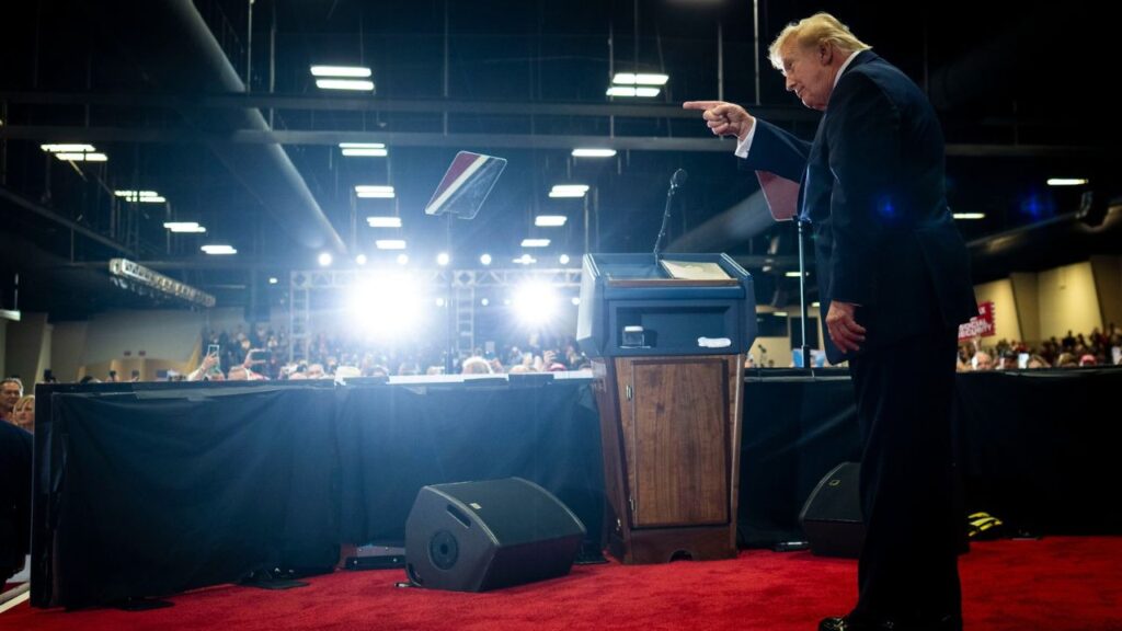President Donald Trump onstage at a campaign rally in Durant, Okla., following an event in Denton, Texas, outside Dallas, on Thursday, Oct. 1, 2026. Trump spent the day preaching to his most fervent fans, not the voters he will need to help elect or re-elect a slate of Republicans fighting in states from Alaska to Maine. (Doug Mills/The New York Times)
