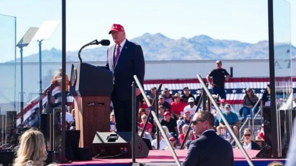 President Donald Trump speaks during a campaign rally at the Laughlin/Bullhead International Airport in Bullhead City, Ariz., on Wednesday, Oct. 14, 2026. President Trump said on Wednesday that government sources who reveal information about military plans should be shot, during a grievance-filled speech.(Doug Mills/The New York Times)