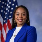 Official portrait of Rep. Shontel Brown, D-Ohio