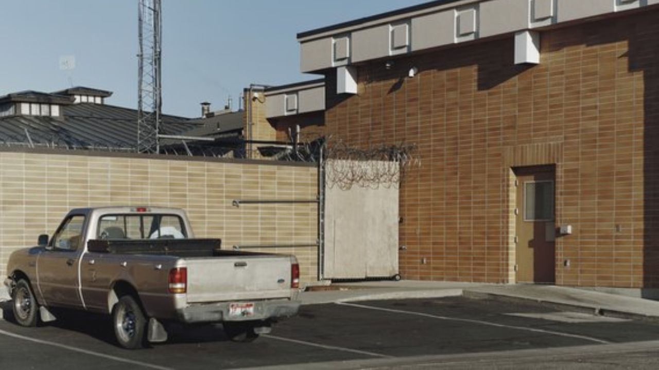 The Payette County Prison in Payette, Idaho, Sept. 21, 2026. Prosecutors in Idaho have steadfastly maintained that 23-year-old Andrea Shaw, who is in jail in Payette County, murdered her twin toddlers in the bed they shared, rejecting her claims that they died after adverse reactions to childhood vaccines. (Tony Luong/The New York Times)