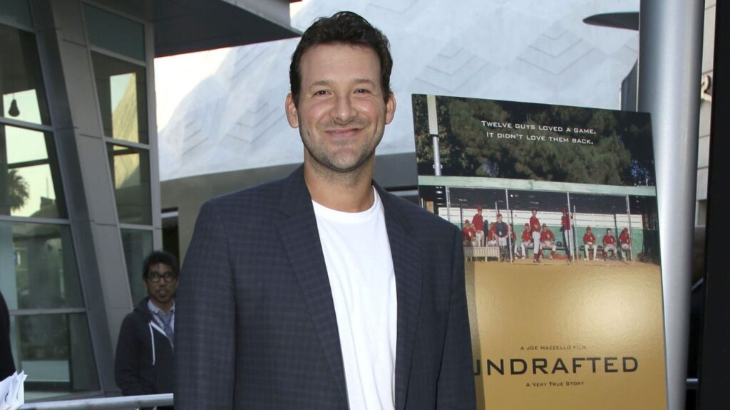Tony Romo is leaving CBS Sports after nine years following his July arrest and subsequent conviction. (Shutterstock)