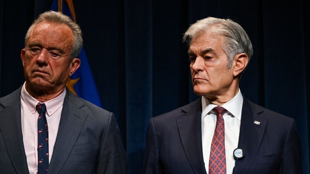 US Secretary of Health and Human Services Robert F. Kennedy Jr. and Administrator for the Centers for Medicare and Medicaid Services Dr. Mehmet Oz attend a press conference announcing new actions aimed at combating fraud, waste, and abuse across federal health programs, in Washington, DC, US, October 14, 2026. REUTERS/Annabelle Gordon