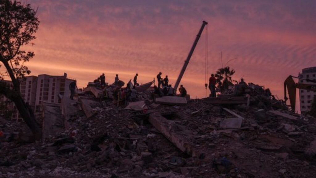 Volunteers and relatives search ib July 9, 2026, for bodies in the rubble of a public housing complex in Caraballeda, Venezuela, that collapsed during the twin earthquakes. A New York Times analysis and U.S. Geological Survey data indicate that the official 6,509 death toll is probably a severe undercount. (Adriana Loureiro Fernandez/The New York Times)
